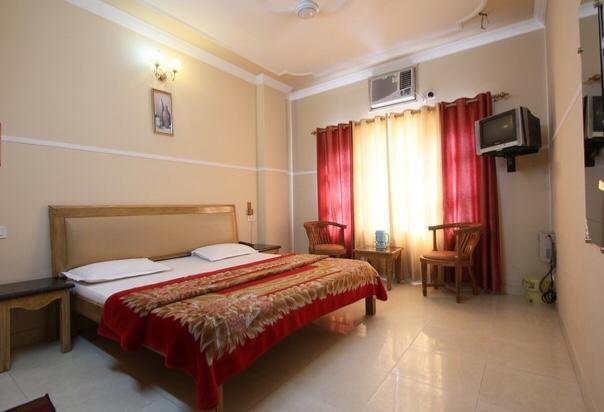 Hotel King Haridwār Oda fotoğraf